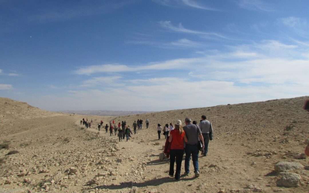 שישי -שבת 21-22.6.24 | צלילי המדבר – סופ"ש טיולים ושירי אהבה ויין