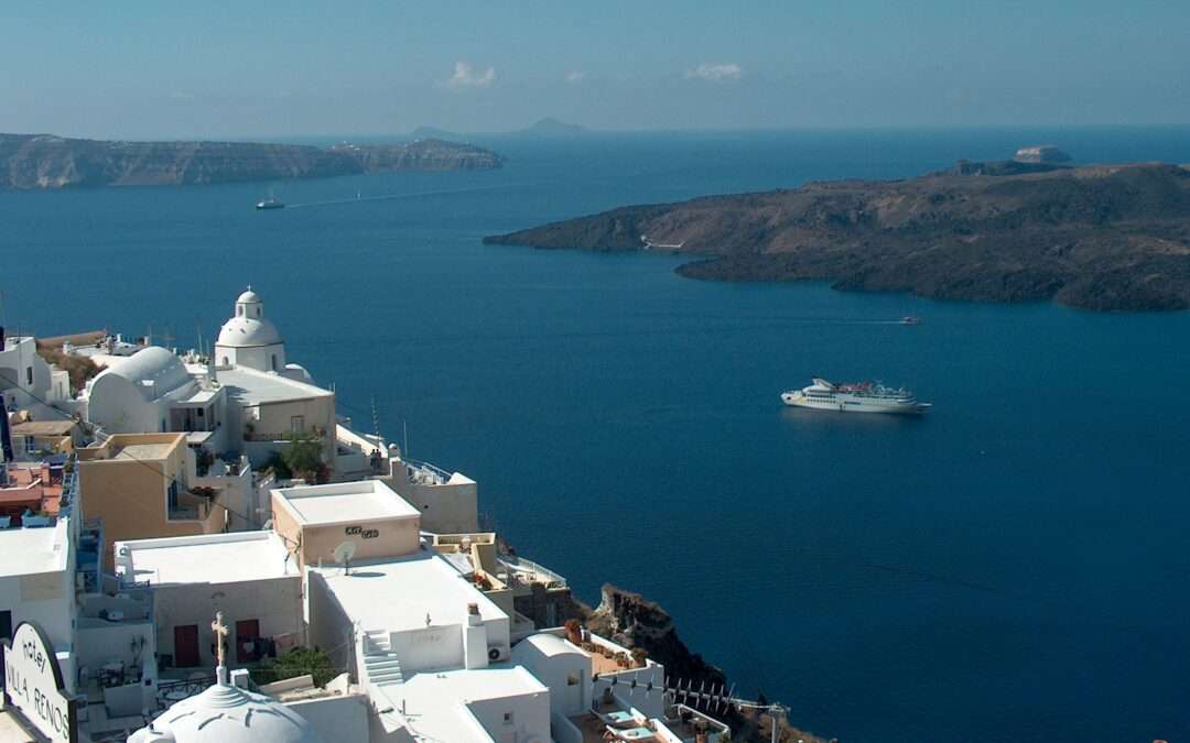 פסח 23-24.4.24| יוון – סנטוריני (תרה) והאיים סביבה 5 ימים/ 4לילות.